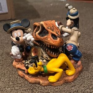 DISNEY Animal Kingdom clock